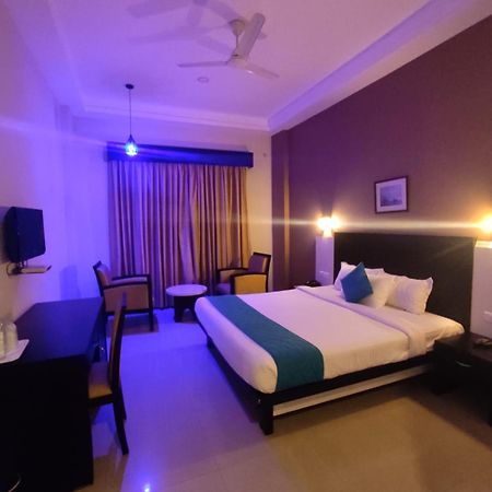 Green Hopper Hotels & Resorts Pvt Ltd Коттаям Экстерьер фото